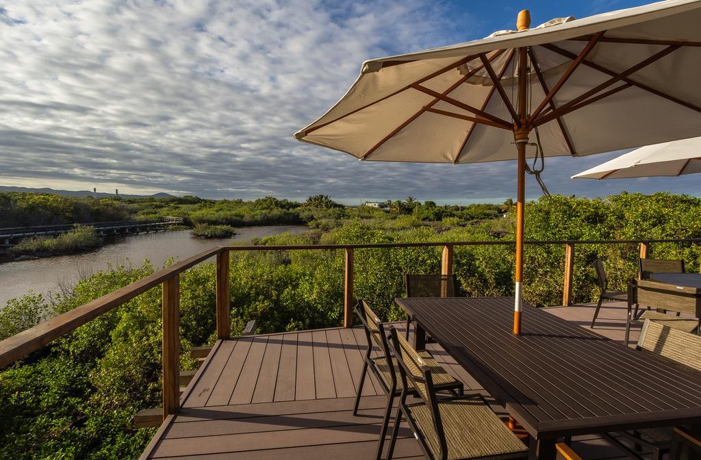 Iguana Crossing Boutique Hotel Puerto Villamil Εξωτερικό φωτογραφία