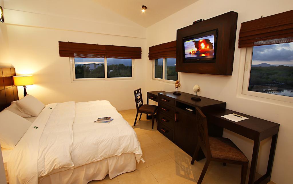 Iguana Crossing Boutique Hotel Puerto Villamil Δωμάτιο φωτογραφία