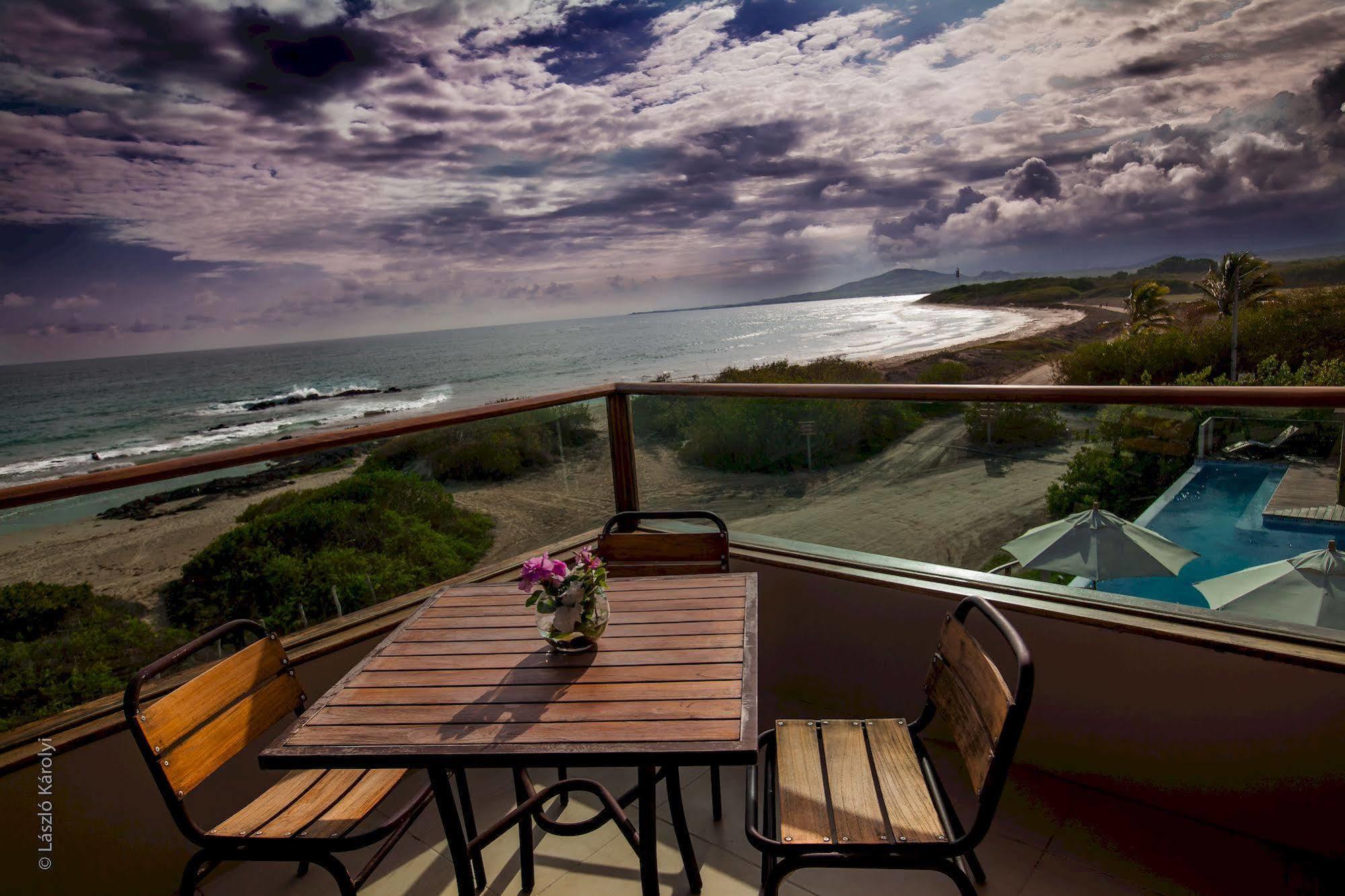 Iguana Crossing Boutique Hotel Puerto Villamil Εξωτερικό φωτογραφία